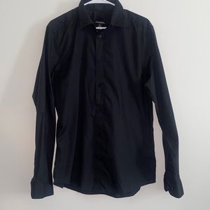 Men’s black long-sleeve button-up shirt